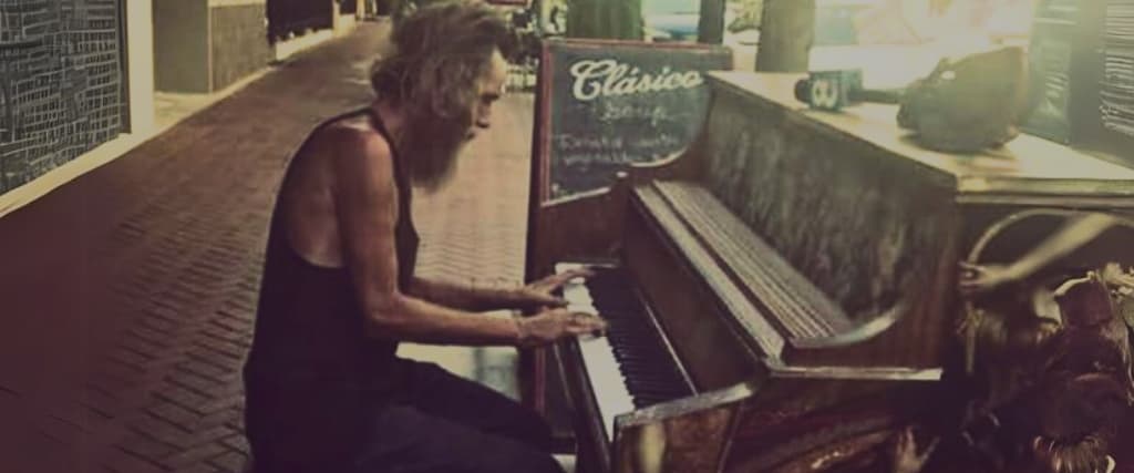 Homeless Piano Man Donald Gould Back in Sarasota